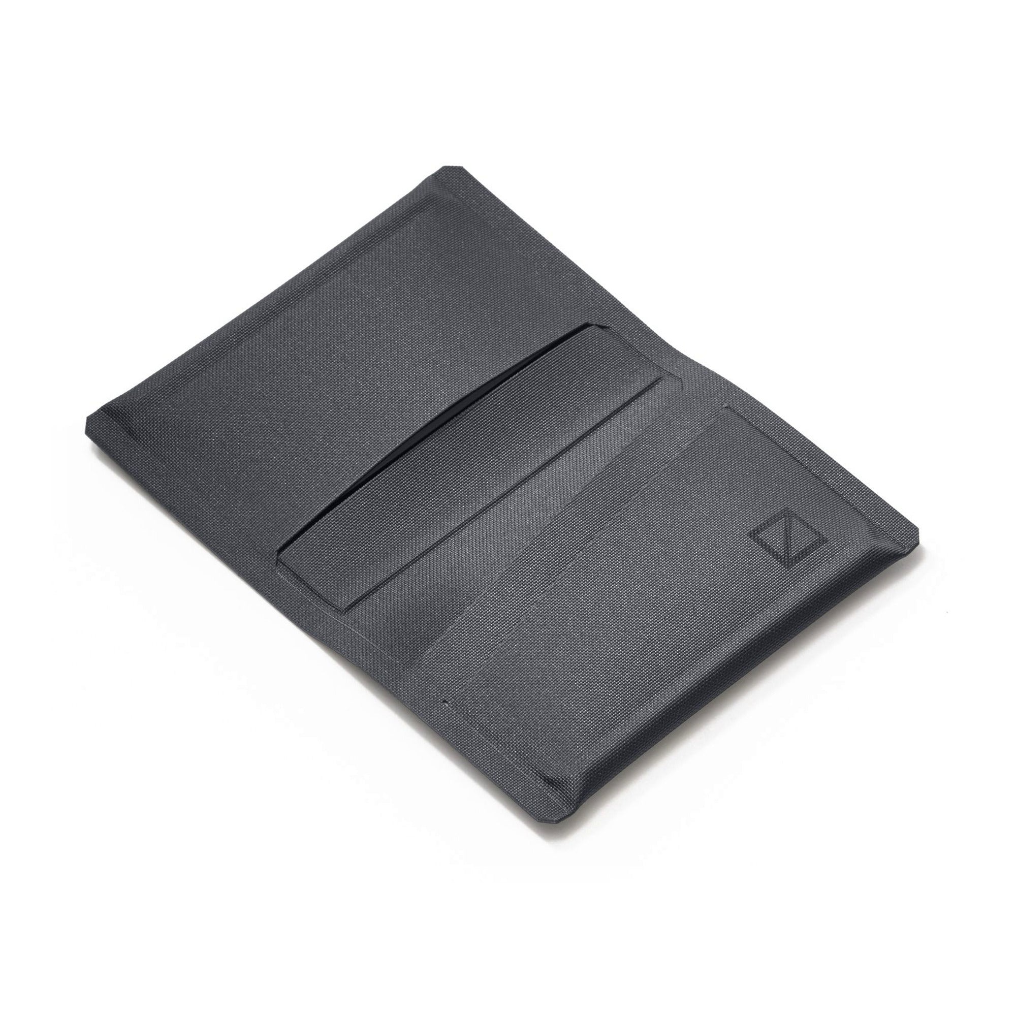 EVERGOODS ELEMENT Card Wallet, гаманець розкритий пласко зверху, порожні відділення для карток