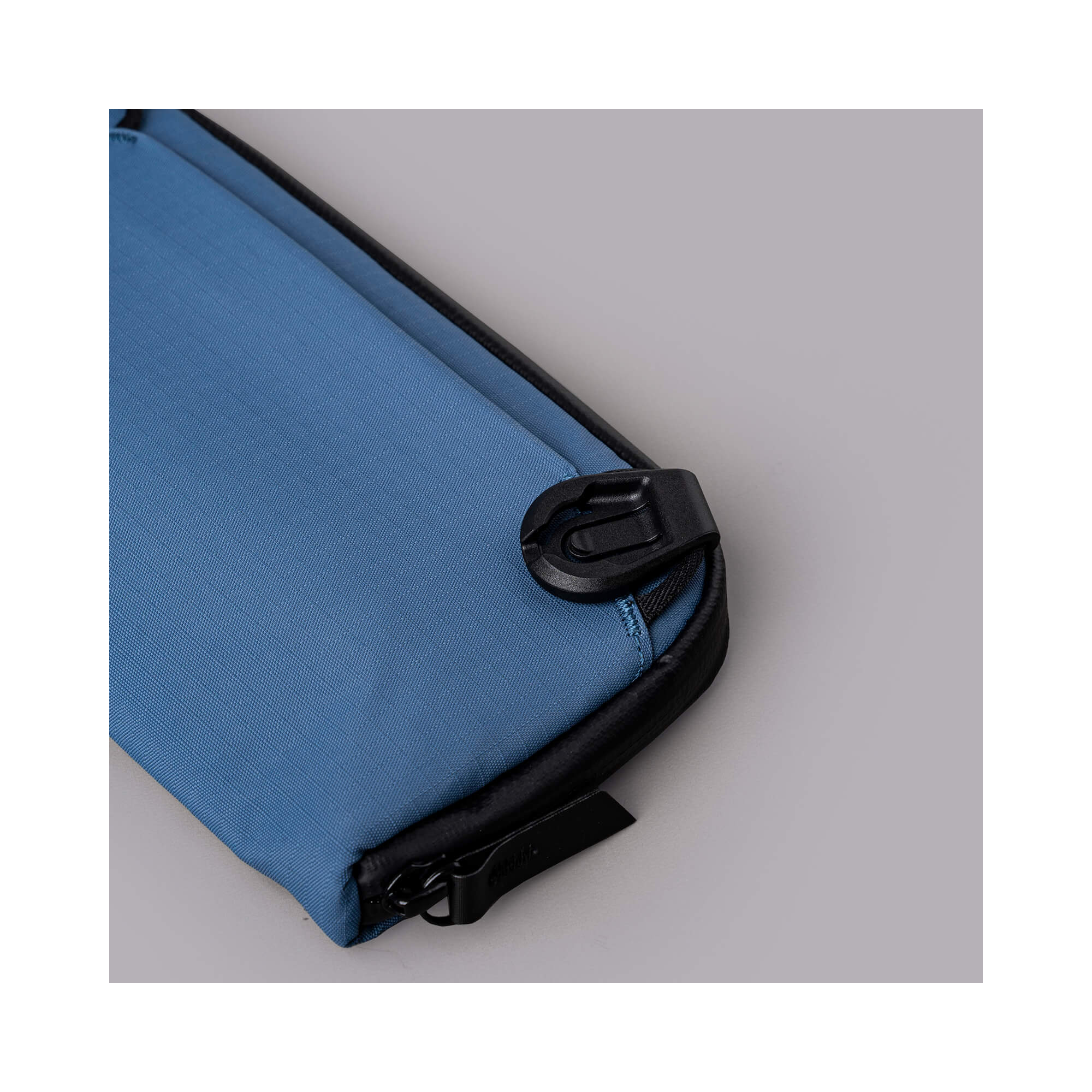 Поуч Alpaka Flight Pouch