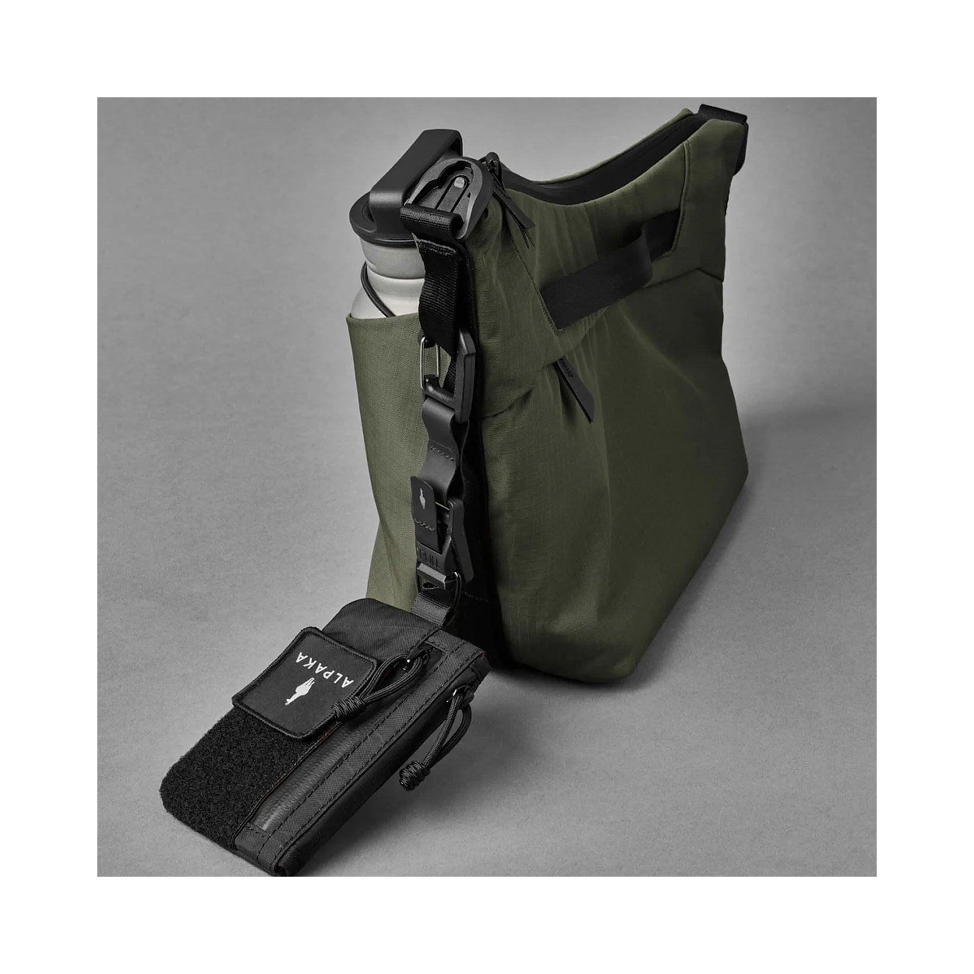 Сумка-слінг Alpaka Flow Satchel 4L