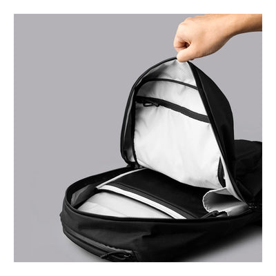 EDAY-EBP-AF-BLC-ALPK, Alpaka Essential Backpack 16L, Axoflux 210D | Black, рюкзак розкритий панельно, світла підкладка