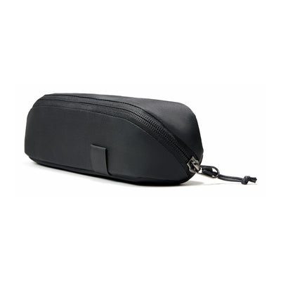 EDAY-13017a-SBK-EGS, EVERGOODS CIVIC Access Pouch 0.5L, Solution Dyed Black, поуч під кутом, закритий