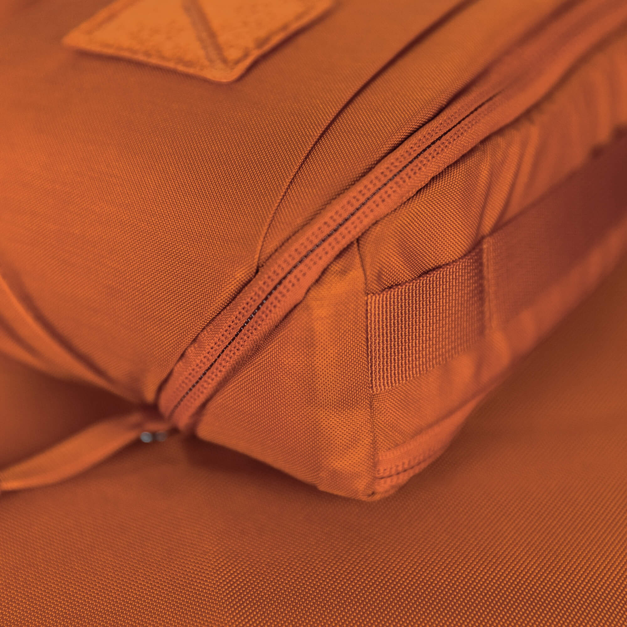 EDAY-13006a-BRO-EGS, EVERGOODS CIVIC Access Pouch 2L, Burnt Orange, деталь блискавки та велкро-патча