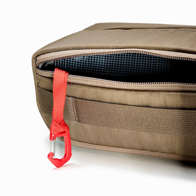 EDAY-13006a-FBN-EGS, EVERGOODS CIVIC Access Pouch 2L, Fossil Brown, деталь верхньої блискавки з карабіном