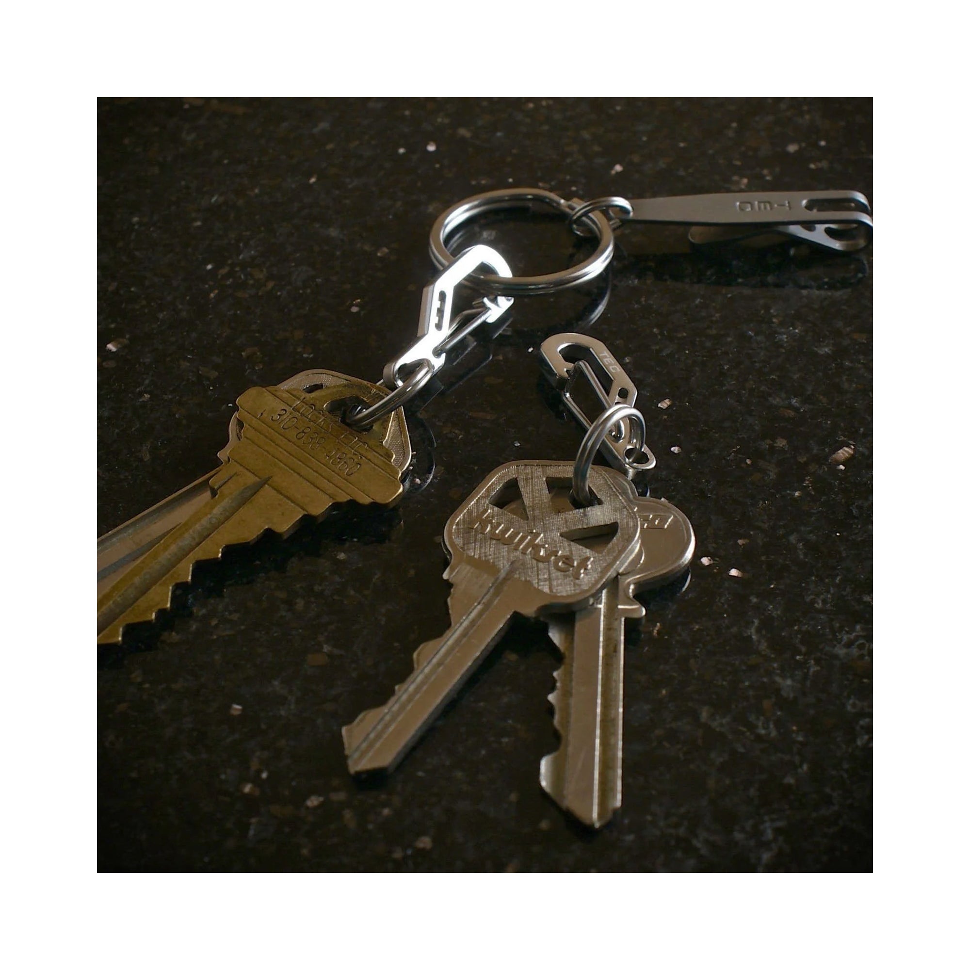 Карабін TEC Accessories Python Clip