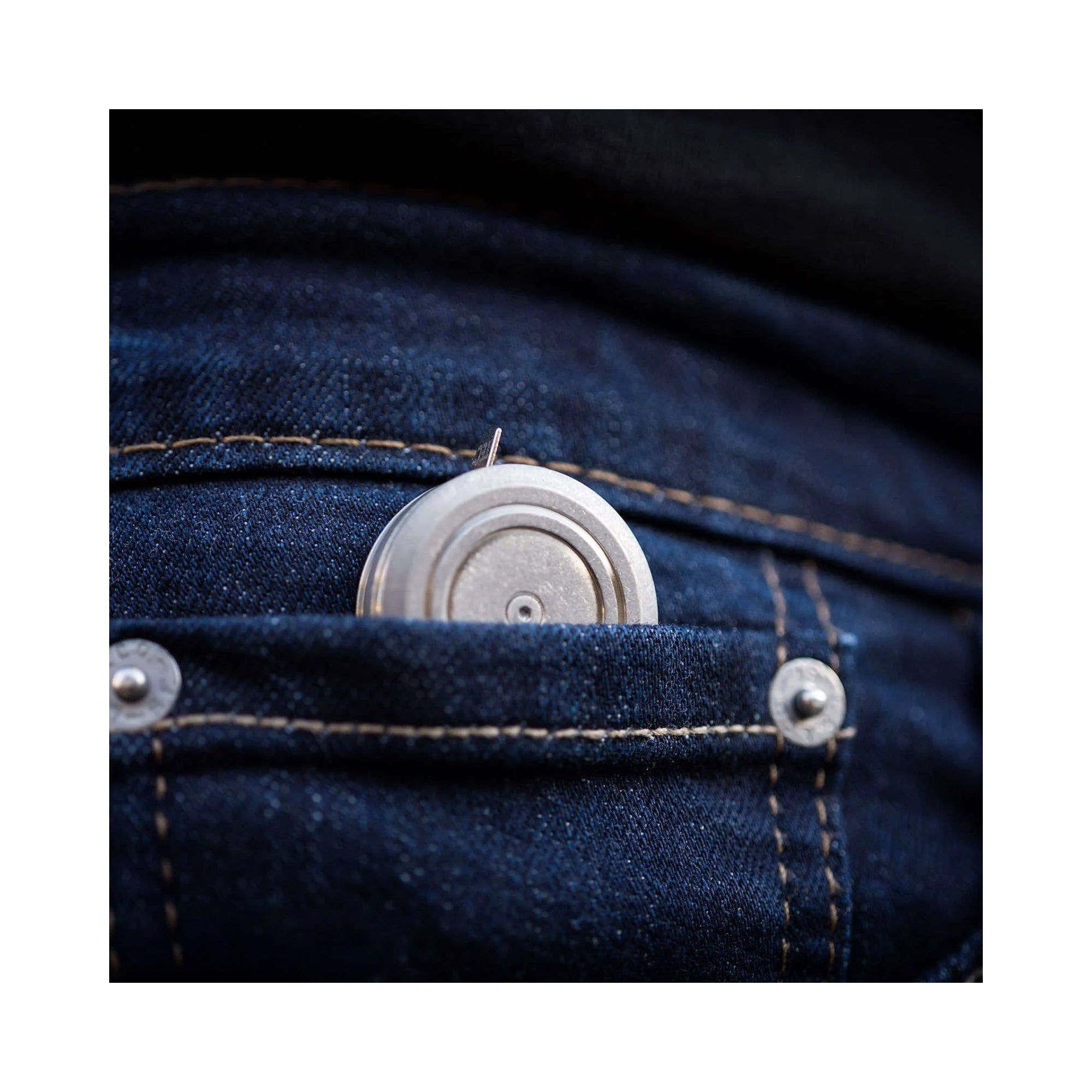 TEC Accessories Ti-Tape — найменша титанова EDC рулетка | EDC.DAY