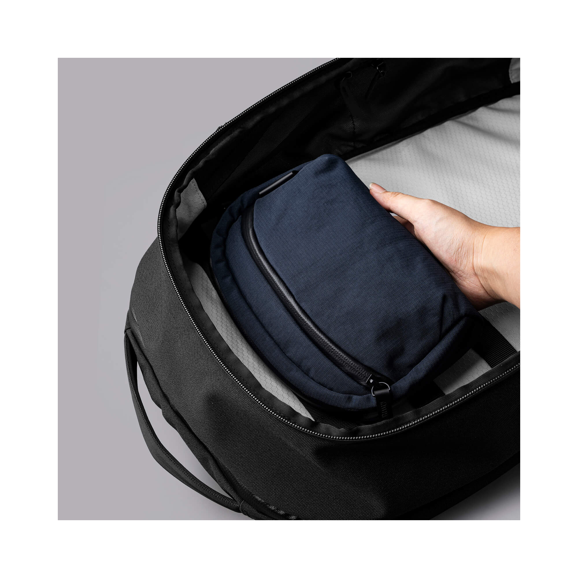 Сумка-слінг Alpaka Flight Sling 1L