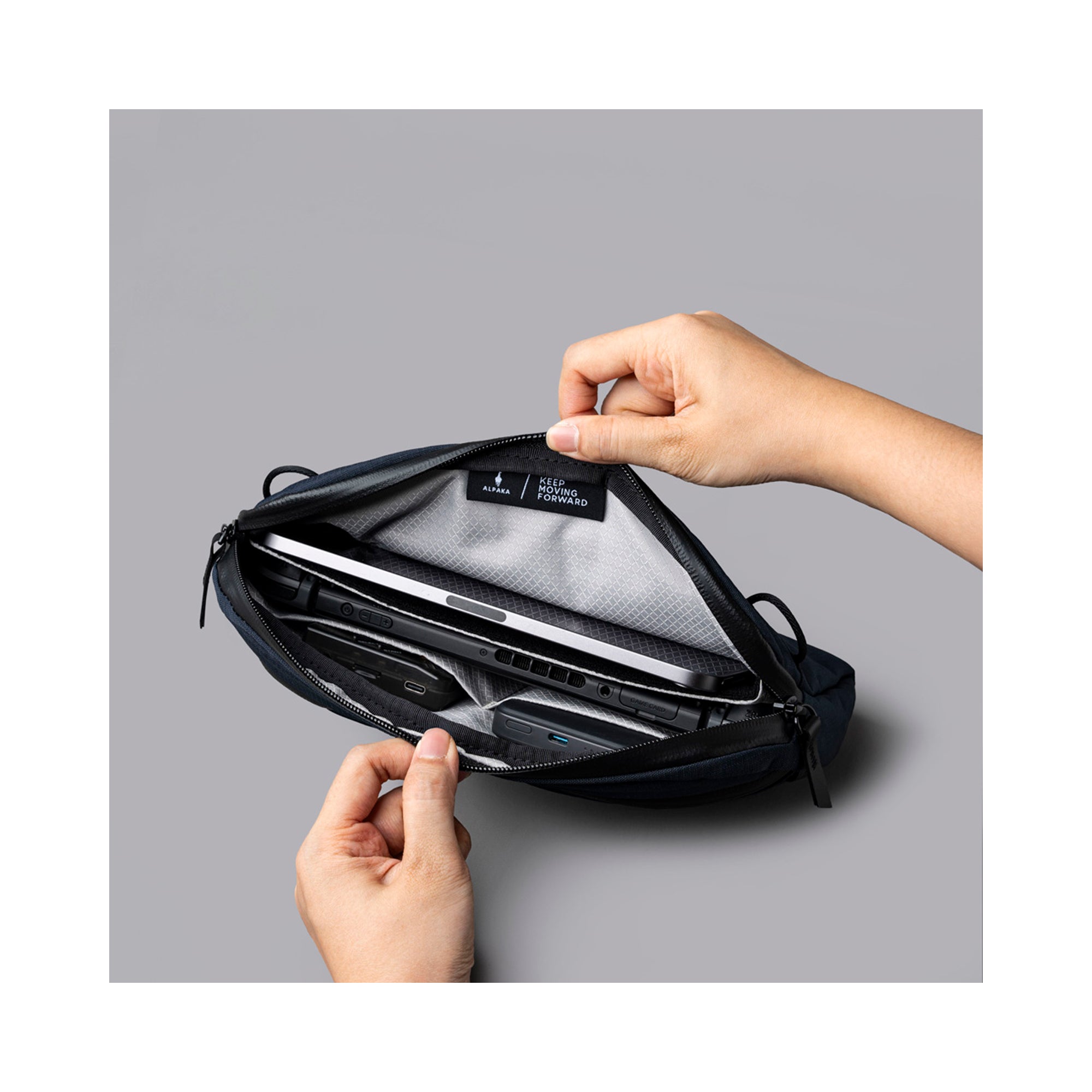 Сумка-слінг Alpaka Flight Sling 2L