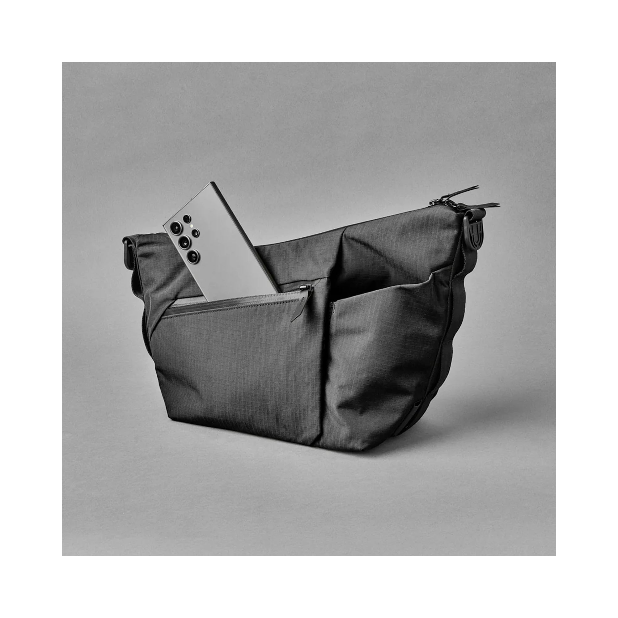 Сумка-слінг Alpaka Flow Satchel 4L