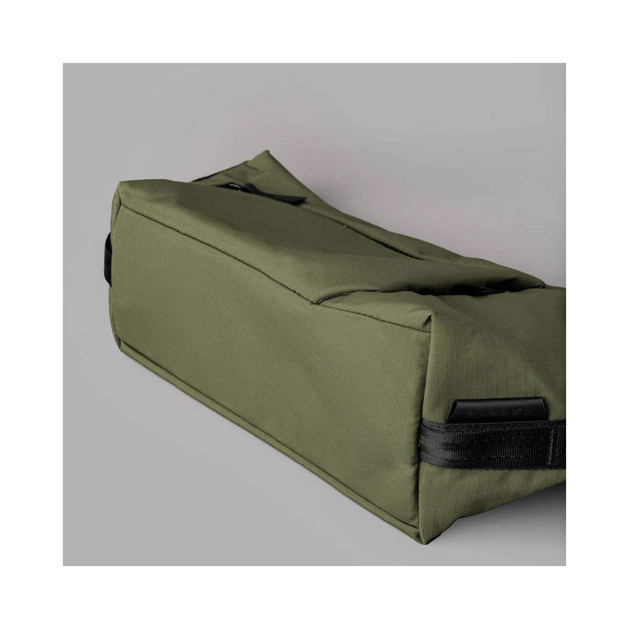 Сумка-слінг Alpaka Flow Satchel 4L