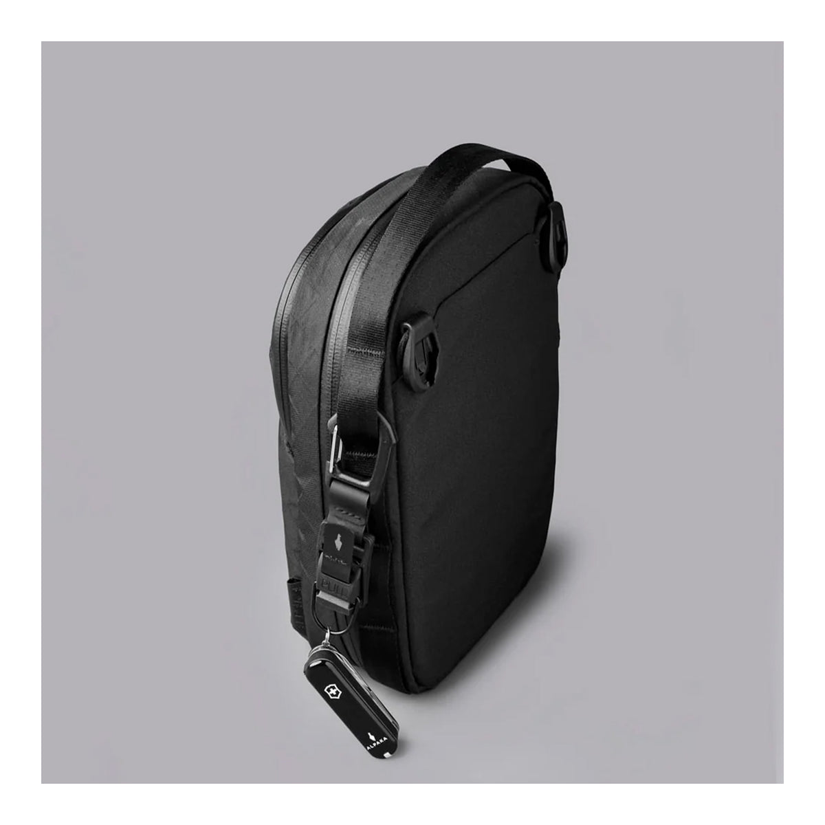 Сумка Alpaka Metro Sling Max