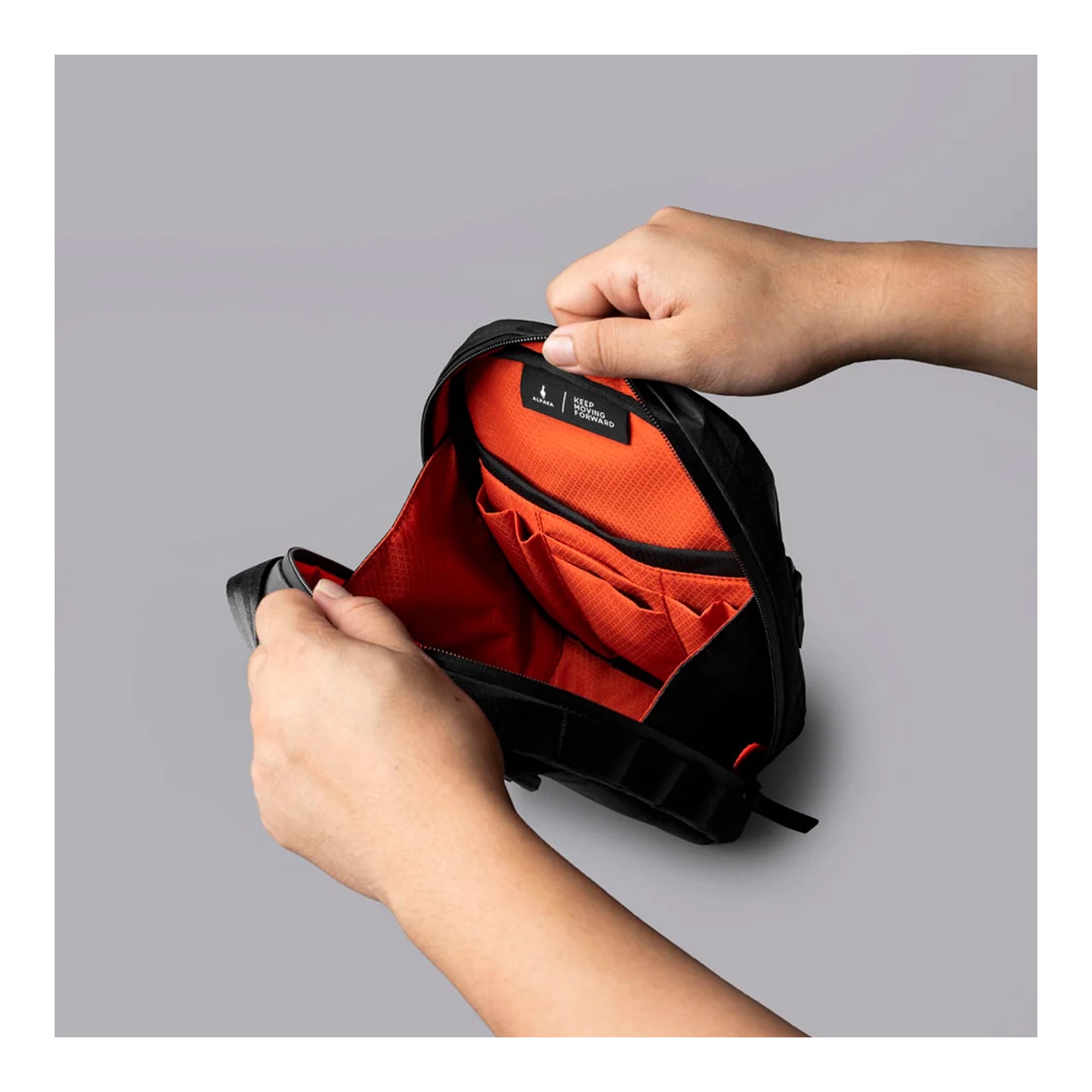 Сумка Alpaka Metro Sling Max
