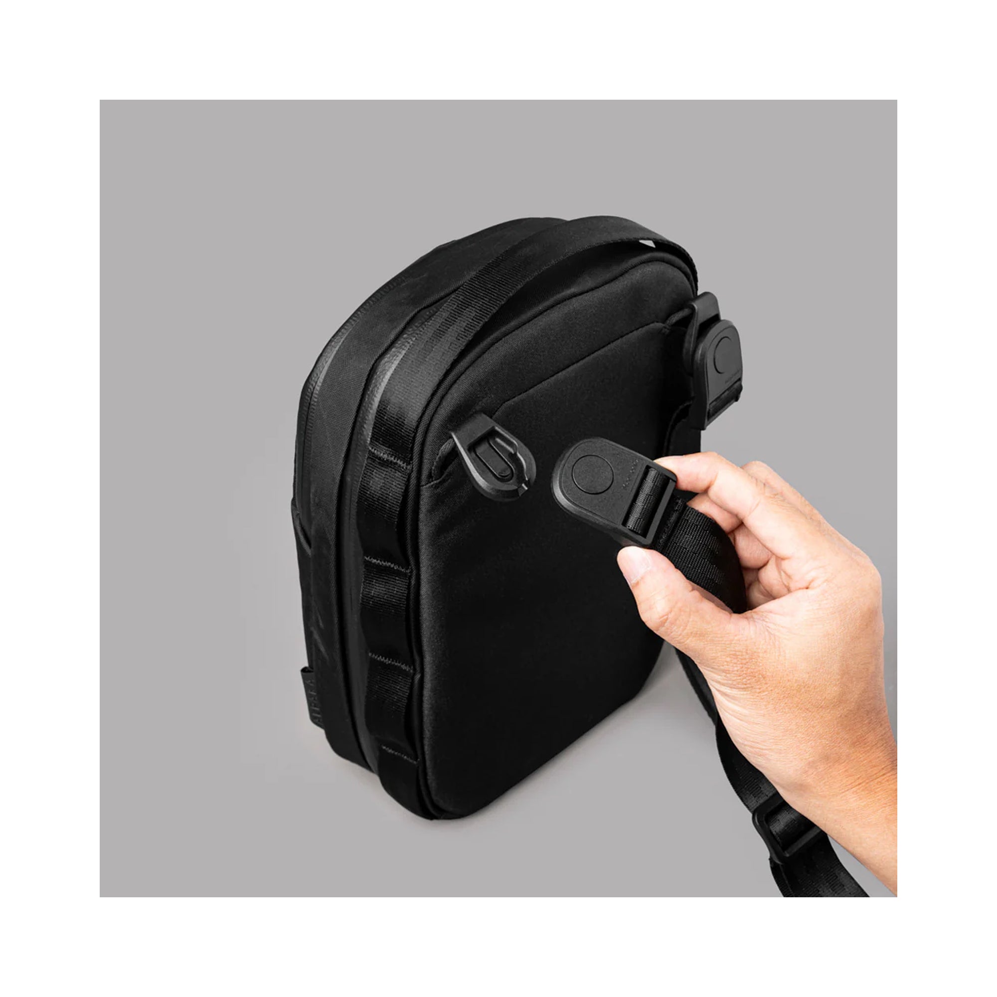 新品 ALPAKA Metro Sling Max X-PAC ショルダーバッグ METRO SLING MAX | SLING & SHOULDER | 【公式】ALPAKA (アルパカ)