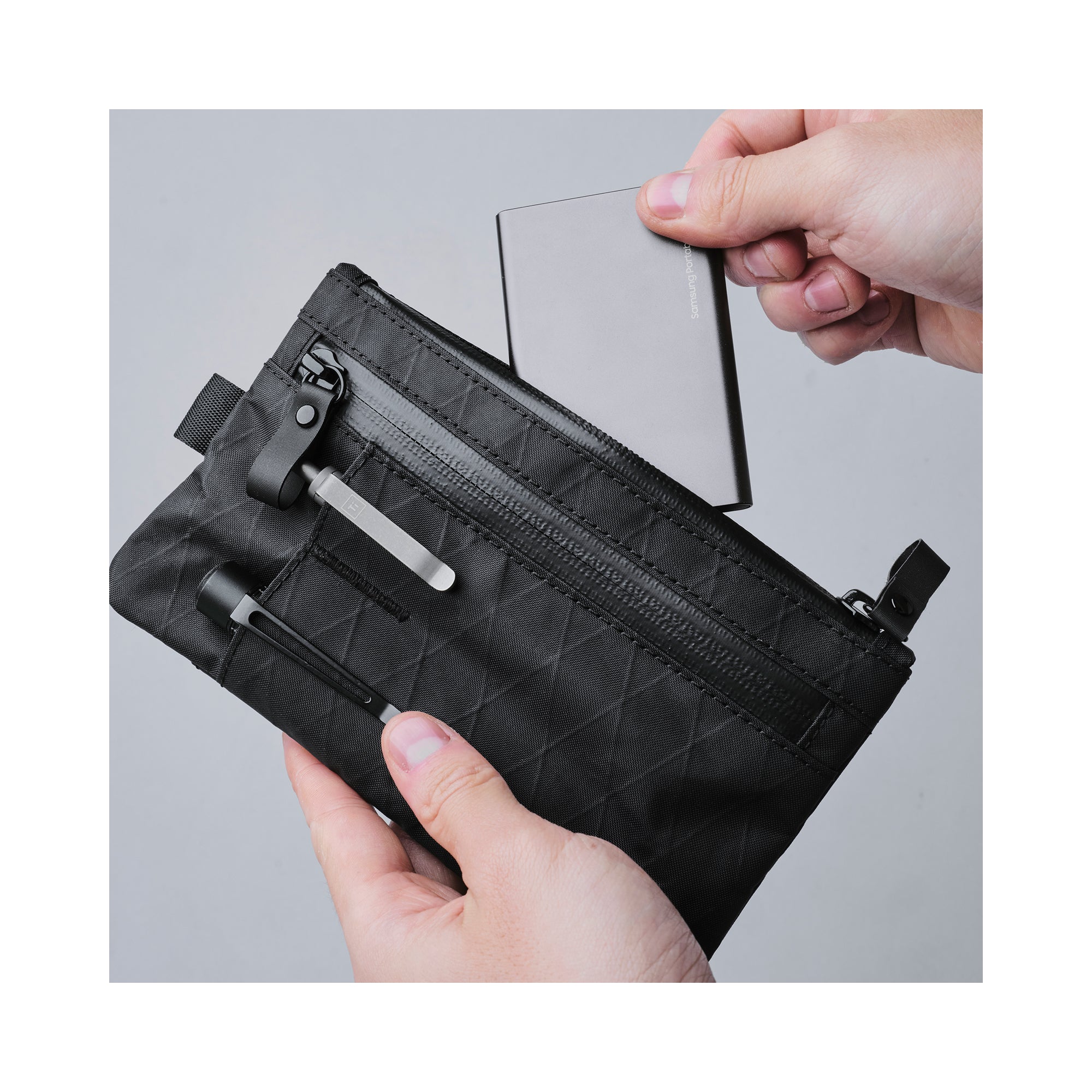 Alpaka Zip Clutch з X-Pac – клатч з RFID захистом | EDC.DAY