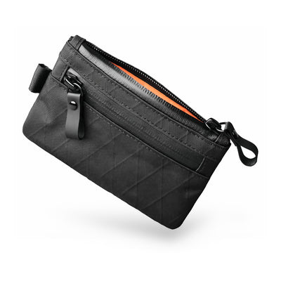 EDAY-ZP-BLC-ALPK, Alpaka Zip Pouch, X-Pac VX21 | Black, поуч під кутом 3/4, закритий