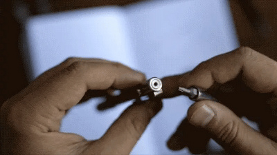 Ручка титанова Big Idea Design Bolt Action Pen