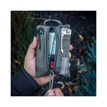 Maxpedition Platy Pocket Organizer 4×6 Foliage Green — EDC-органайзер у використанні, лайфстайл фото