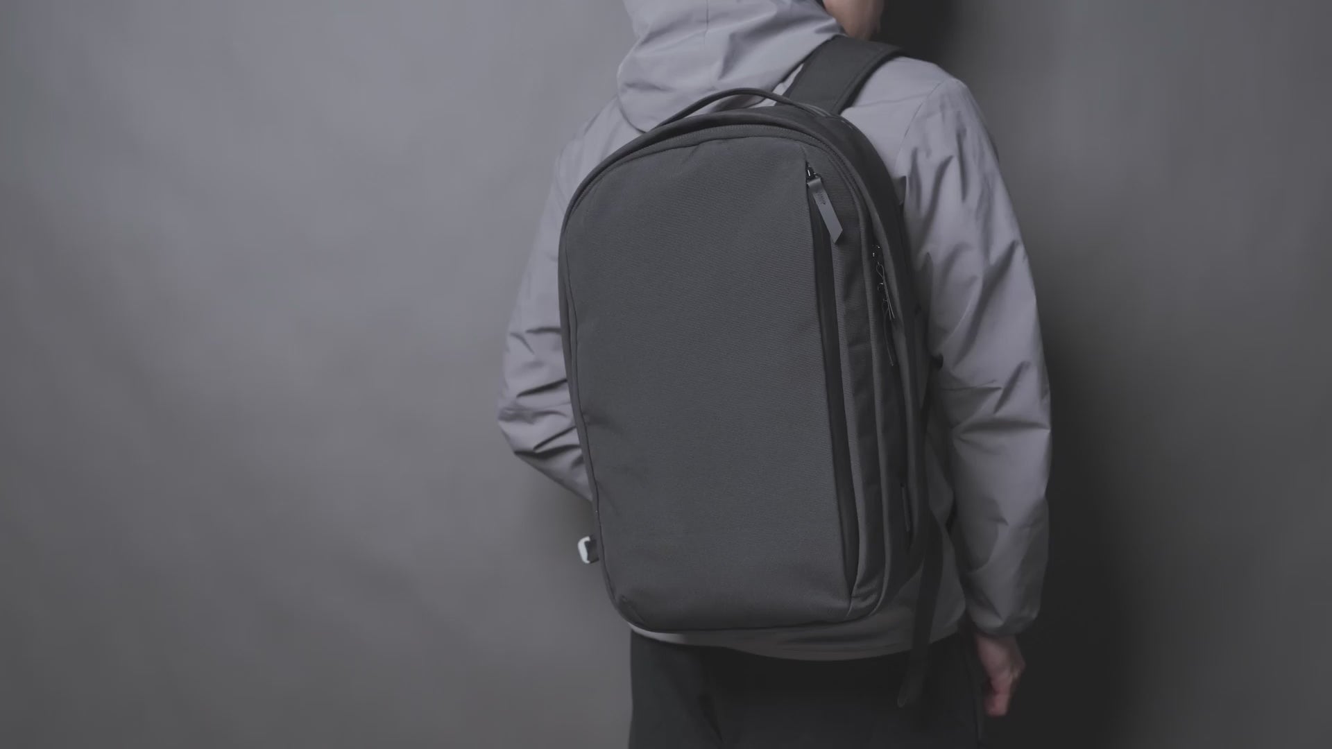 Завантажити відео: Огляд рюкзака ALPAKA Metro Backpack Pro